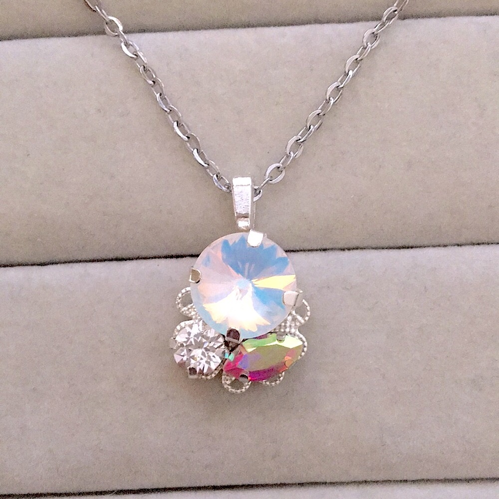 White Opal + Aurora Borealis Rivoli Crystal Silver Pendant Drop Necklace - Picture 8 of 9